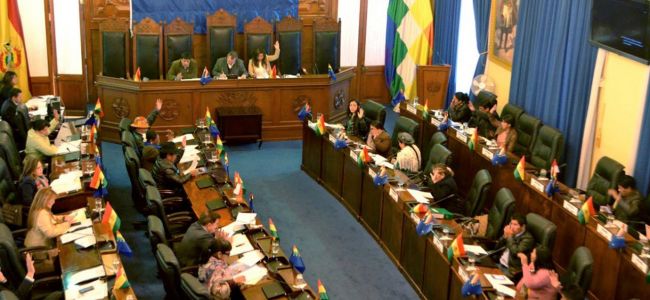 El Senado de Bolivia posesiona al Frente Parlamentario de Lucha contra el Hambre