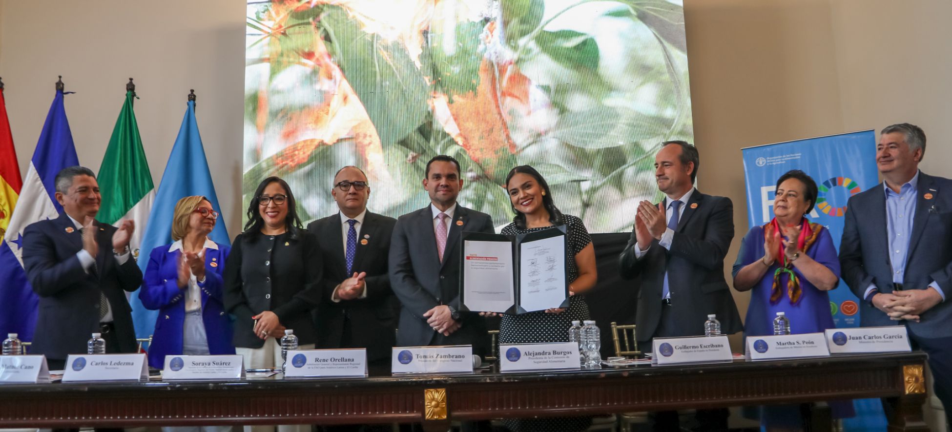 Congreso Nacional de Honduras suscribe Pacto Alimentación Primero ante Representante Regional de la FAO